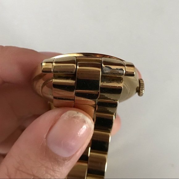 Marc By Marc Jacobs Small Amy Gold Watch - Picture 7 of 8
